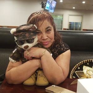 Meet your Posher, Ines